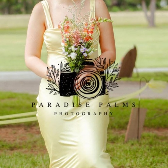 Amazon Yellow Midi Dress - Picture 2 of 2